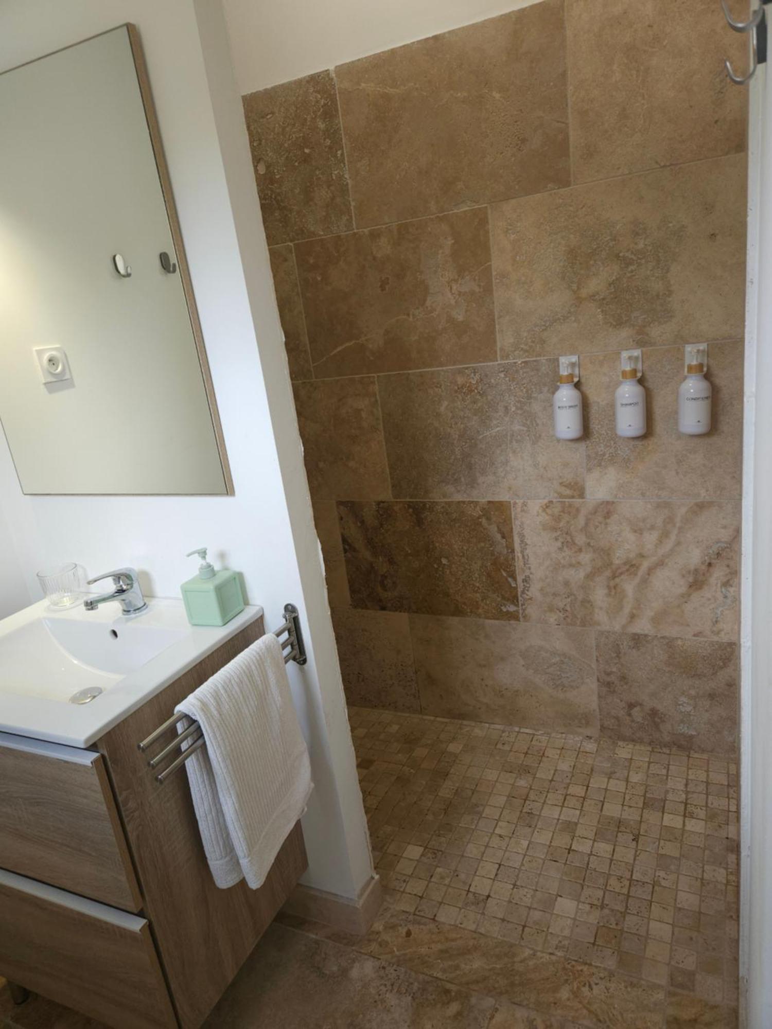 Havre De Paix Climatise Vers Gordes - Spa & Nature Beaumettes 외부 사진